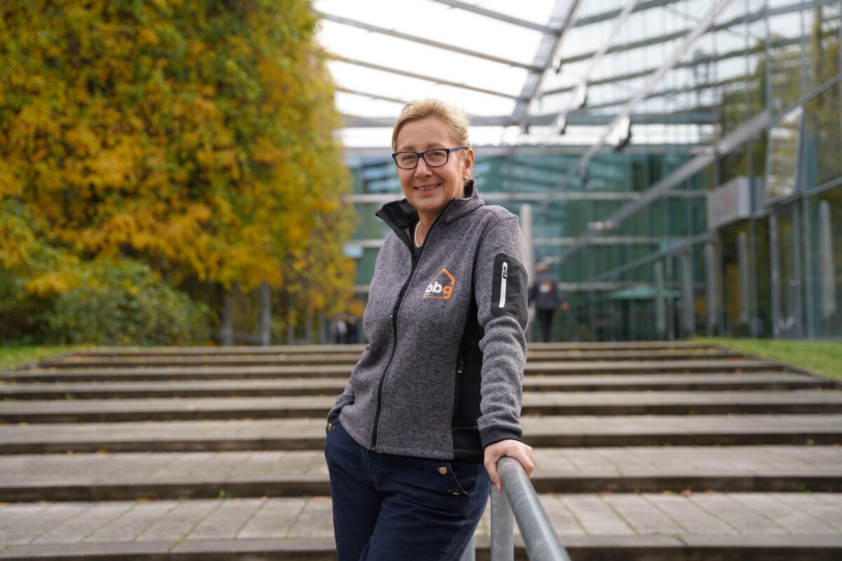 Bild und Zitat Bbg-Vorständin Kerstin Kirsch zum Corporate Fashion Projekt